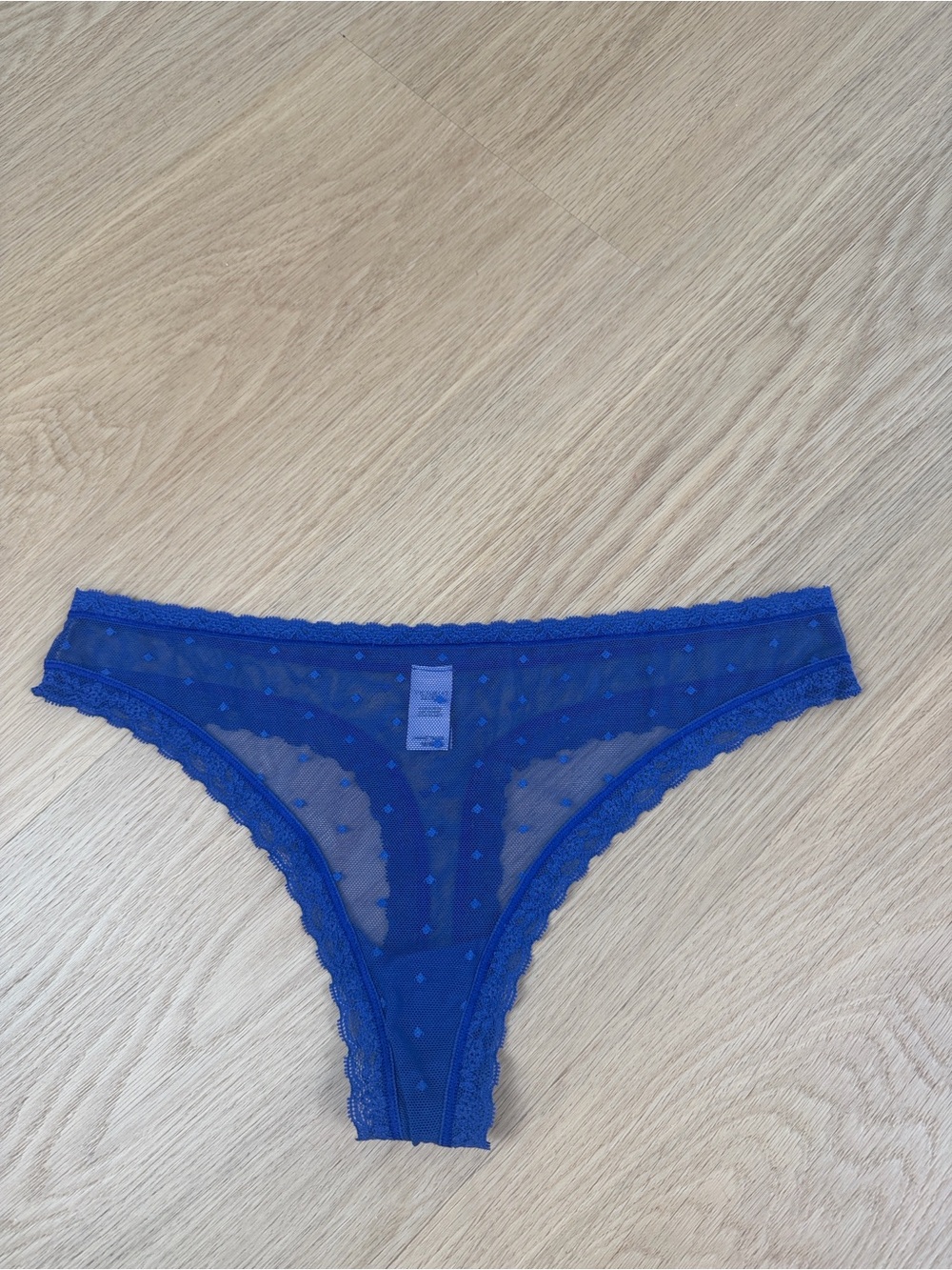 2015 Victoria’s Secret Thong Panty M